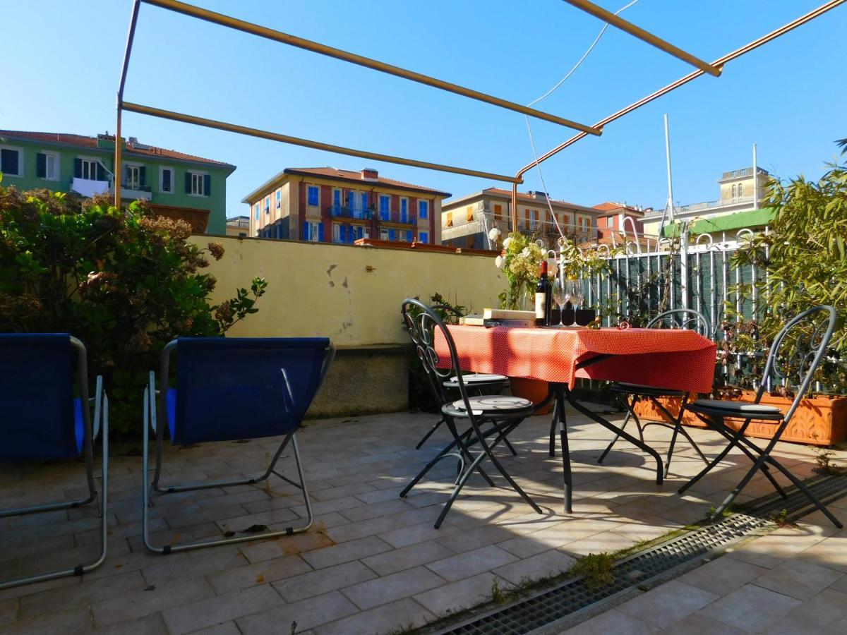 Bilocale Con Terrazza, Levanto Buitenkant foto